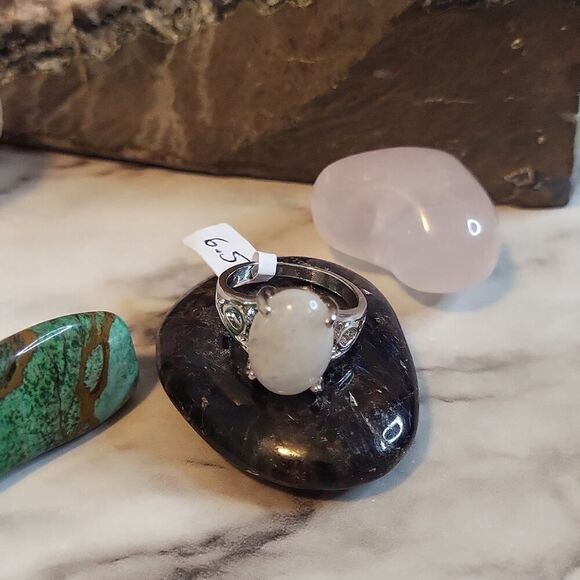Snow Quartz Gemstone Silver Plated Rings Size 7 - Picture 8 of 12